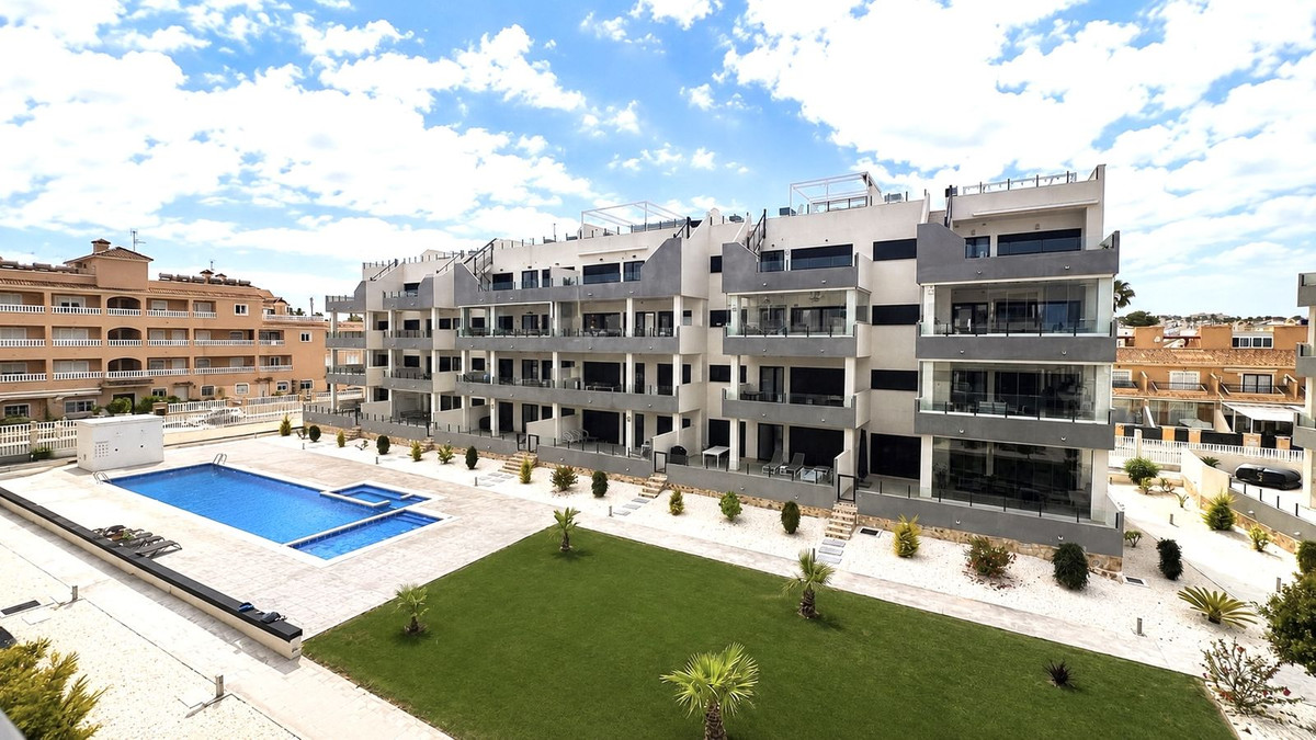 Appartement te koop in Villamartin | 3 slaapkamers H5402836