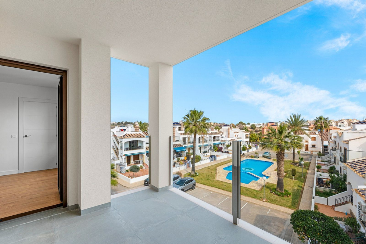 Penthouse te koop in Villamartin | 2 slaapkamers H5408035