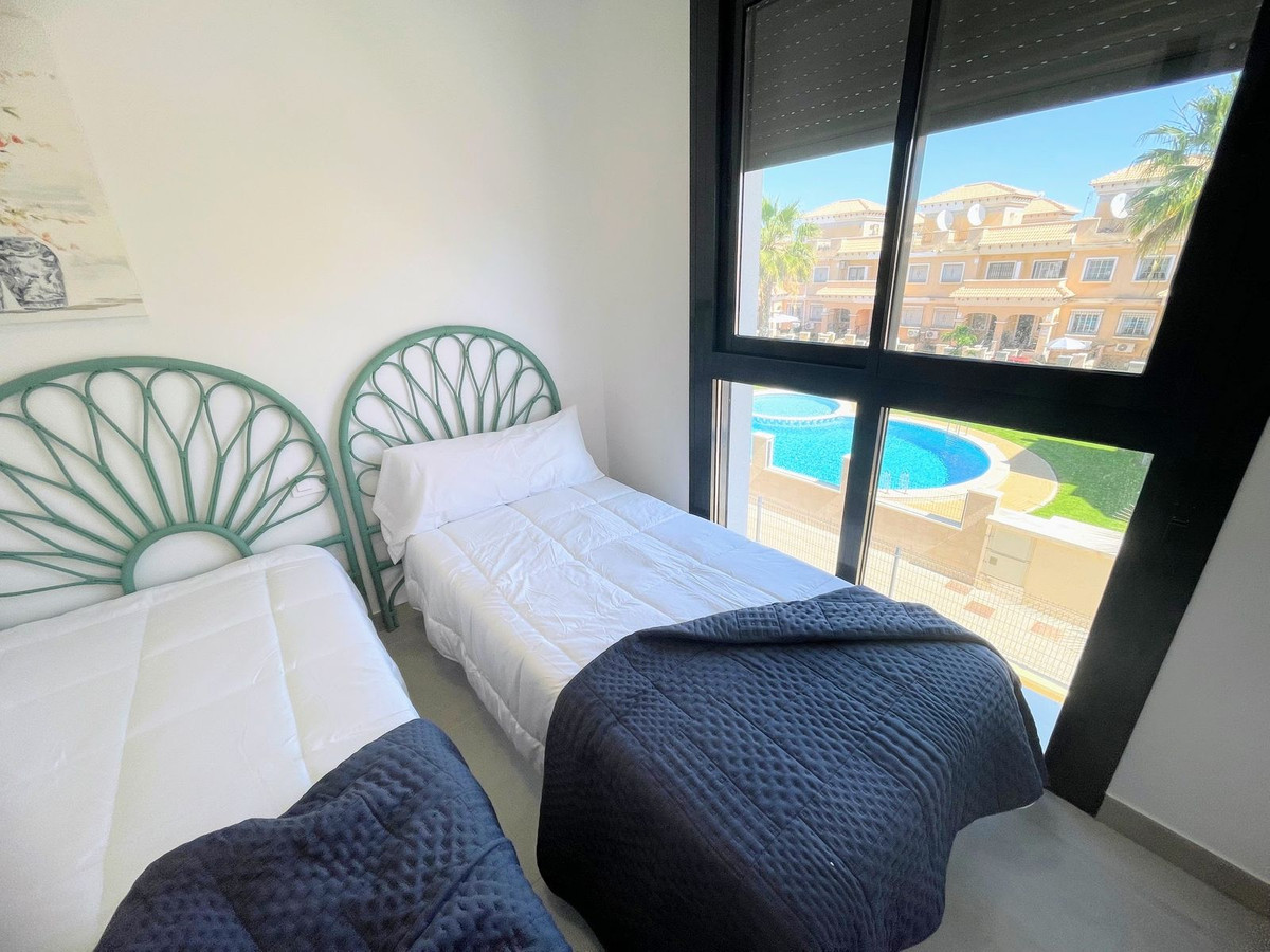 Penthouse te koop in Villamartin | 2 slaapkamers H5420086