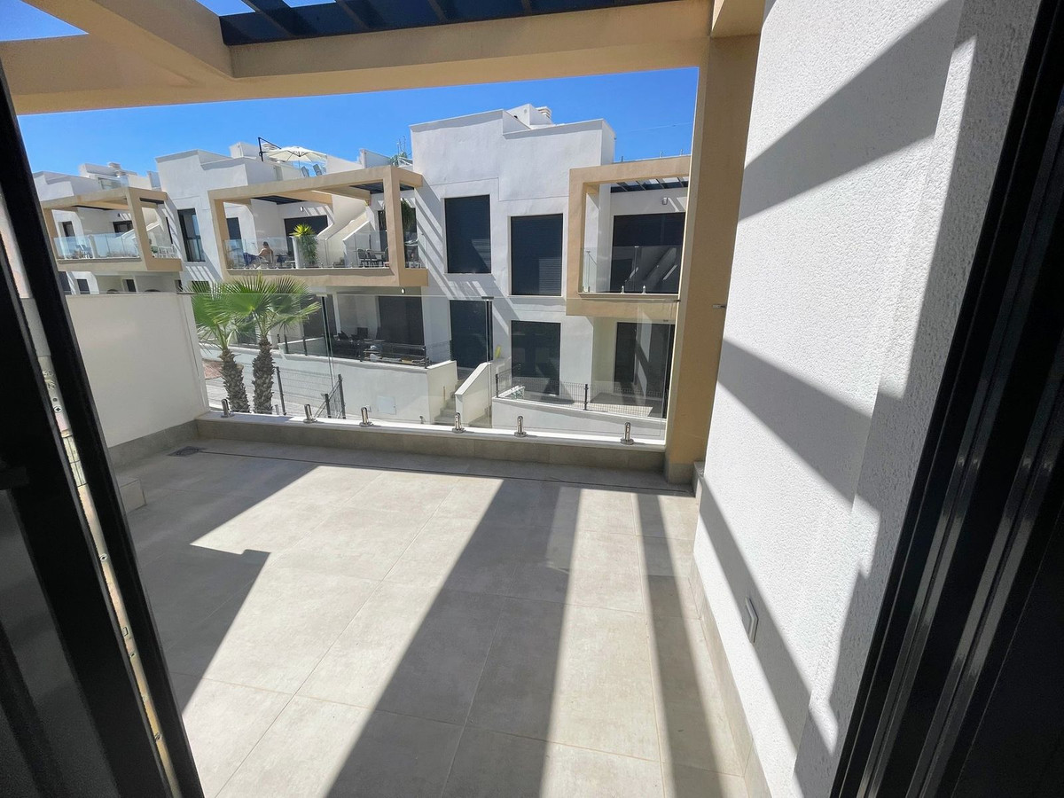 Penthouse te koop in Villamartin | 2 slaapkamers H5420086