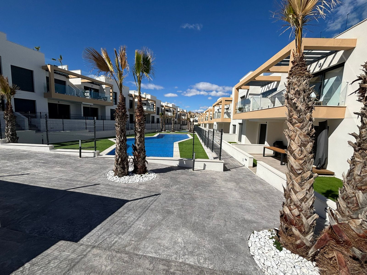 Penthouse te koop in Villamartin | 2 slaapkamers H5420086