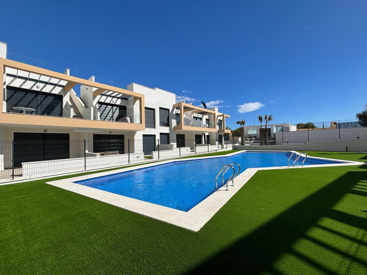 Penthouse te koop in Villamartin | 2 slaapkamers H5420086