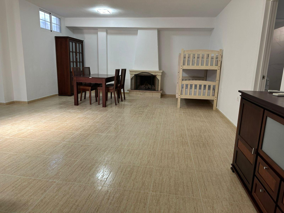 Appartement te koop in Villamartin | 4 slaapkamers H5424121