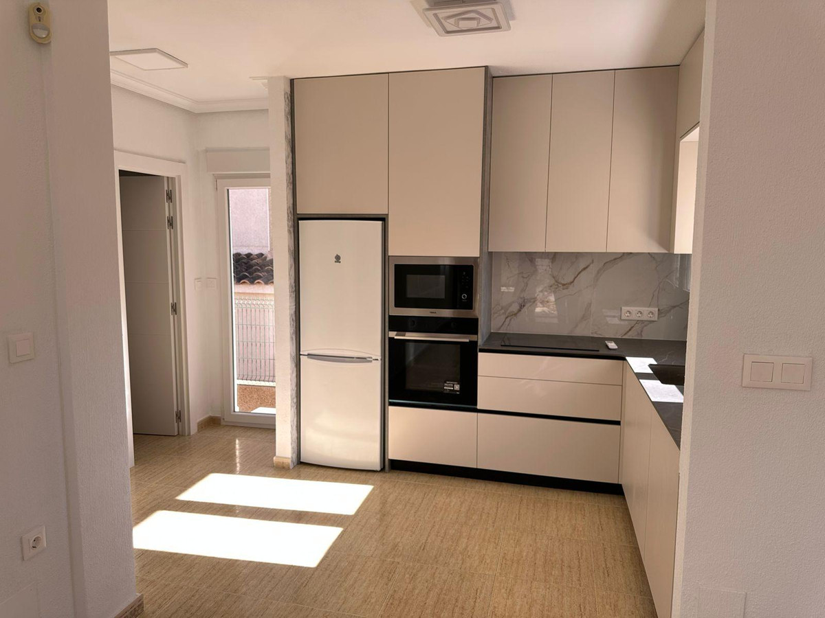 Appartement te koop in Villamartin | 4 slaapkamers H5424121