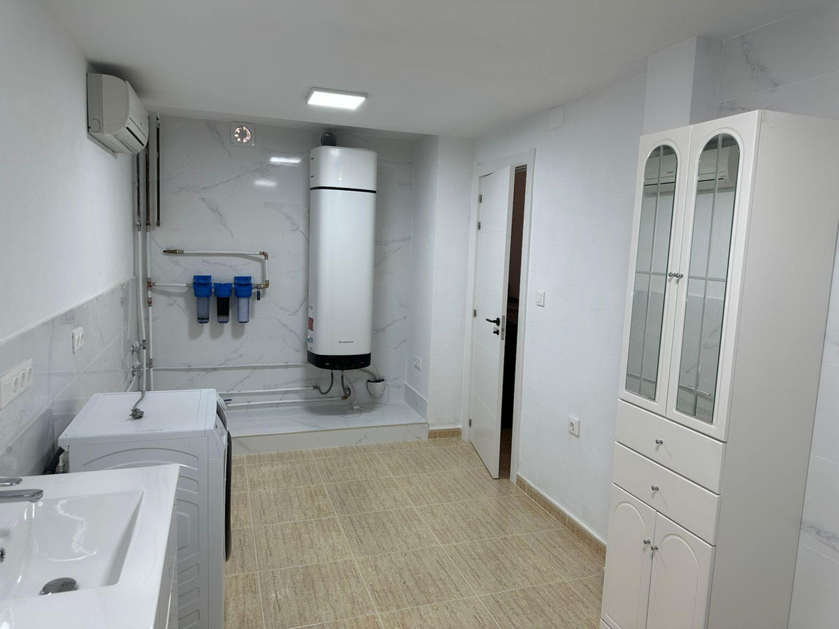 Appartement te koop in Villamartin | 4 slaapkamers H5424121