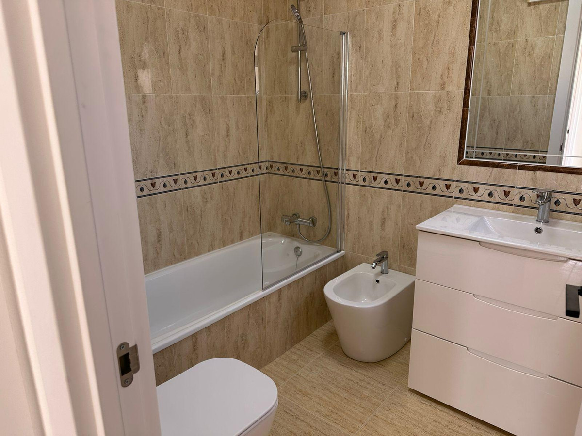 Appartement te koop in Villamartin | 4 slaapkamers H5424121