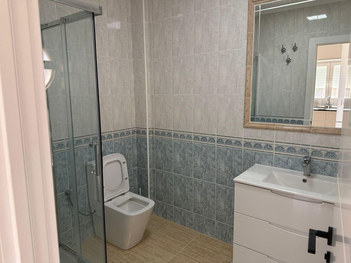 Appartement te koop in Villamartin | 4 slaapkamers H5424121