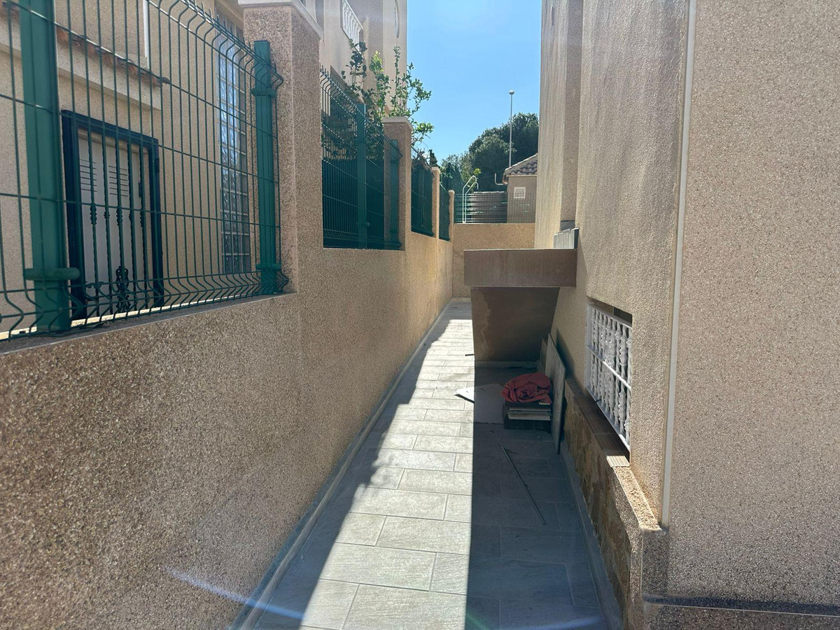 Appartement te koop in Villamartin | 4 slaapkamers H5424121
