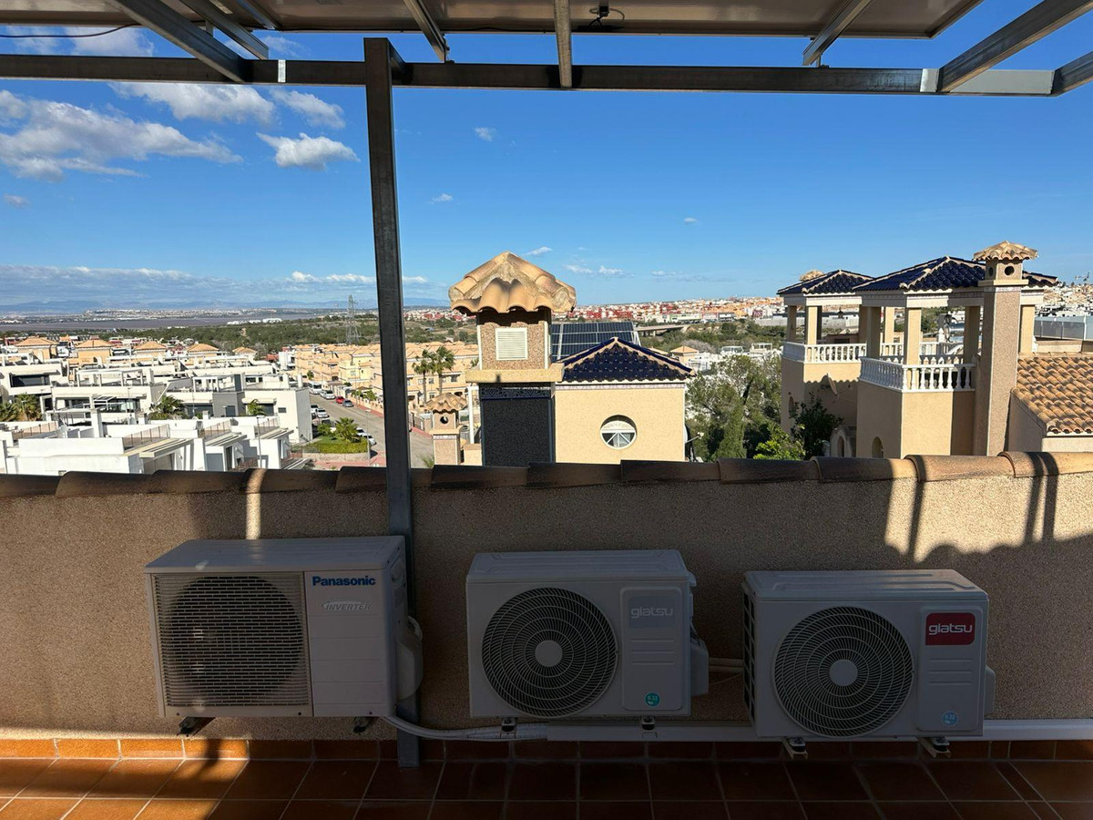Appartement te koop in Villamartin | 4 slaapkamers H5424121