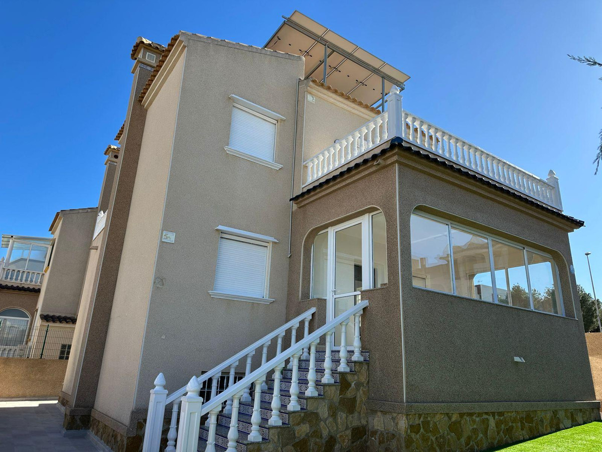 Appartement te koop in Villamartin | 4 slaapkamers H5424121