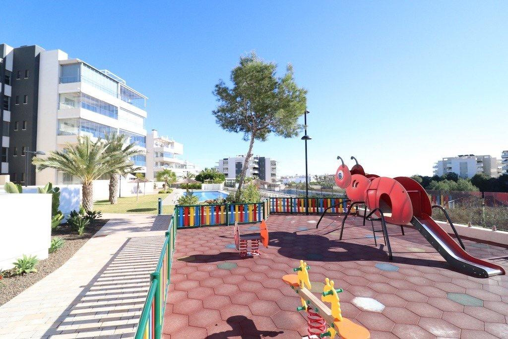 Appartement te koop in Villamartin | 3 slaapkamers H5442343