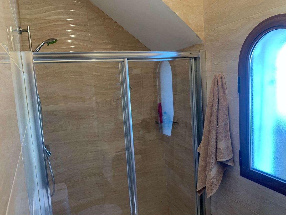 Appartement te koop in Villamartin | 4 slaapkamers H5456458