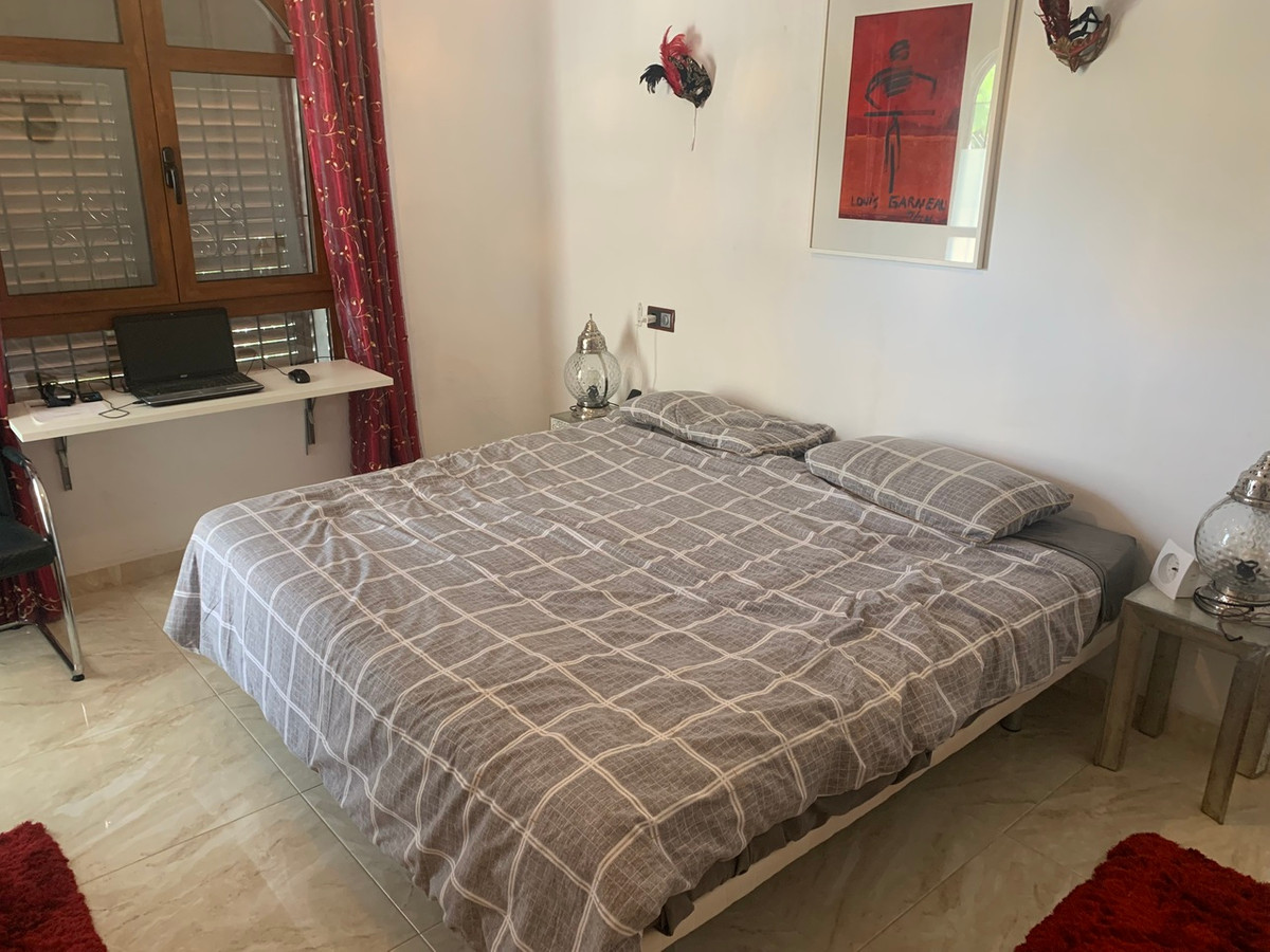 Appartement te koop in Villamartin | 4 slaapkamers H5456458