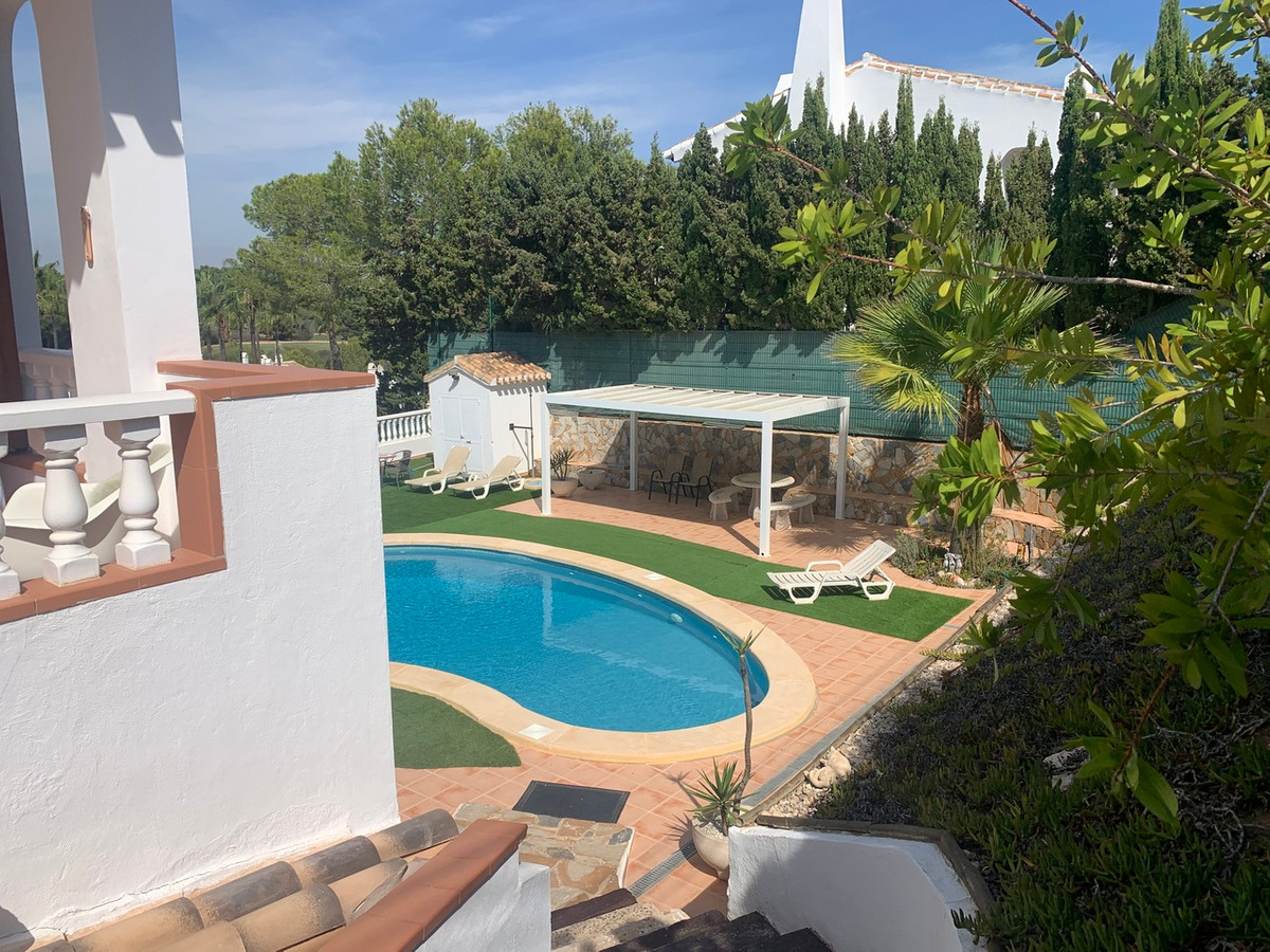 Appartement te koop in Villamartin | 4 slaapkamers H5456458