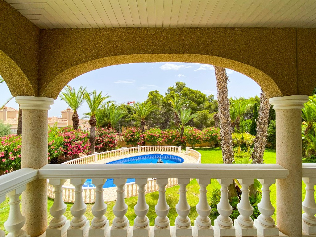 Appartement te koop in Villamartin | 7 slaapkamers H5486842