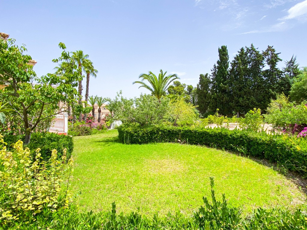 Appartement te koop in Villamartin | 7 slaapkamers H5486842
