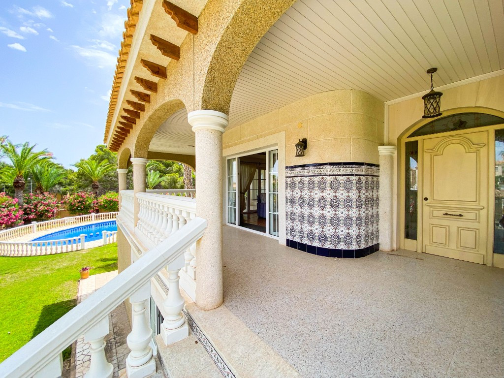 Appartement te koop in Villamartin | 7 slaapkamers H5486842