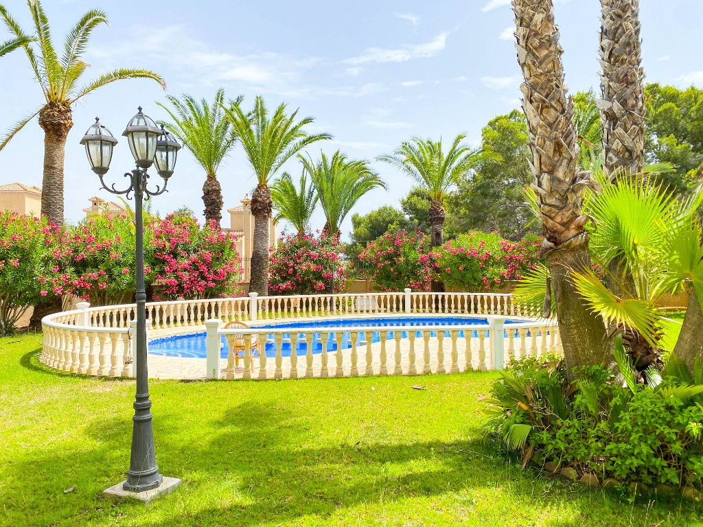 Appartement te koop in Villamartin | 7 slaapkamers H5486842