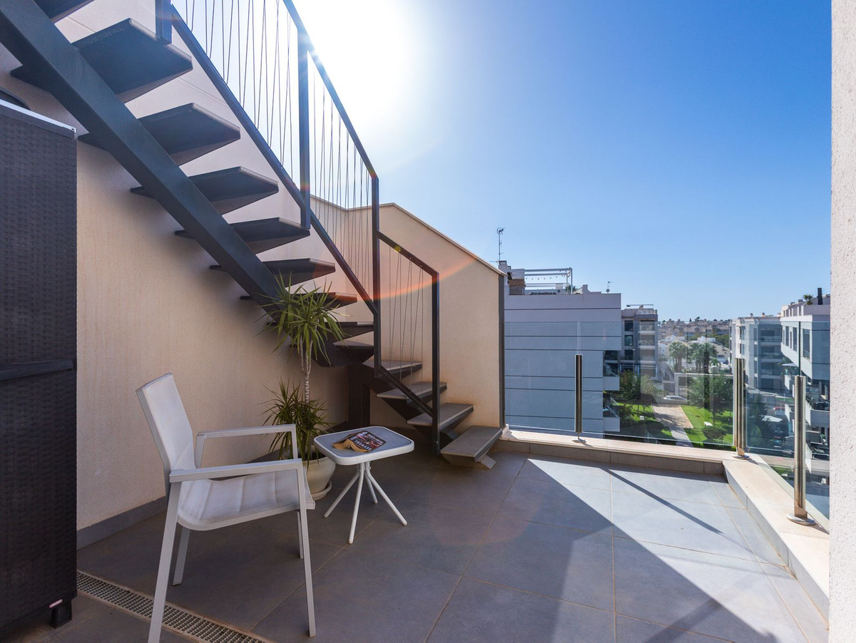 Penthouse te koop in Villamartin | 2 slaapkamers H5486959