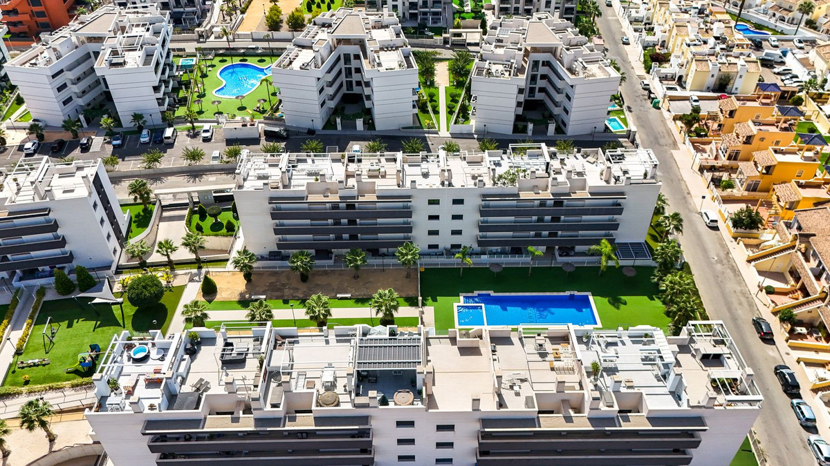 Penthouse te koop in Villamartin | 2 slaapkamers H5486959