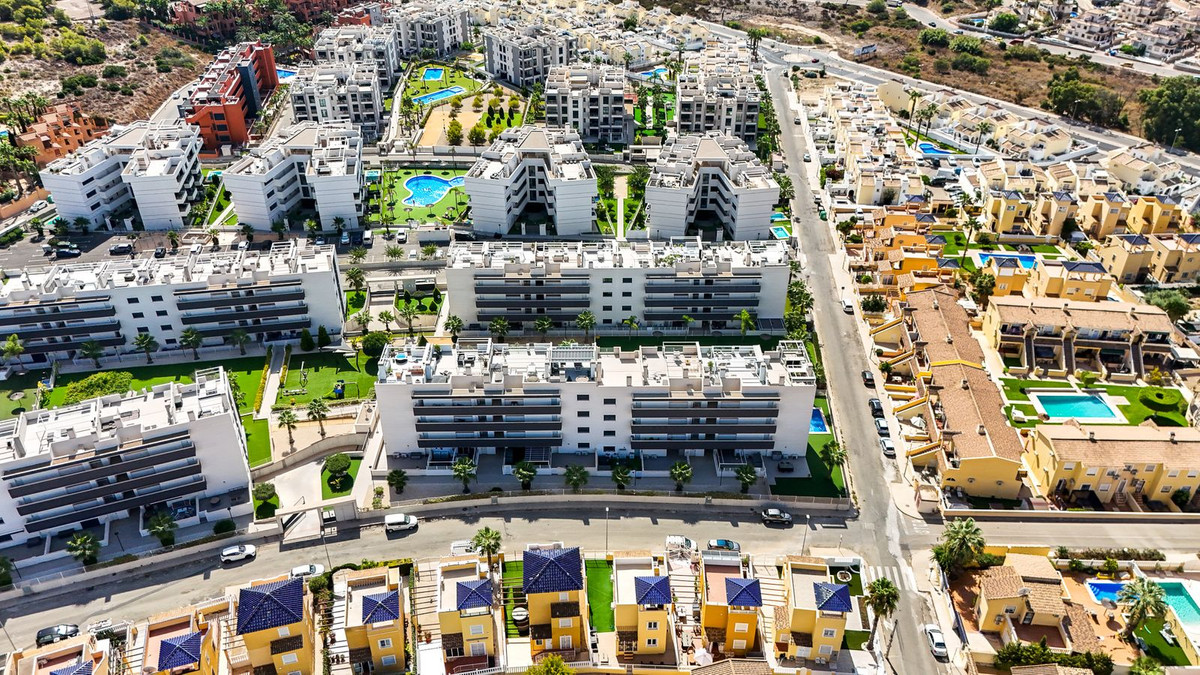 Penthouse te koop in Villamartin | 2 slaapkamers H5486959