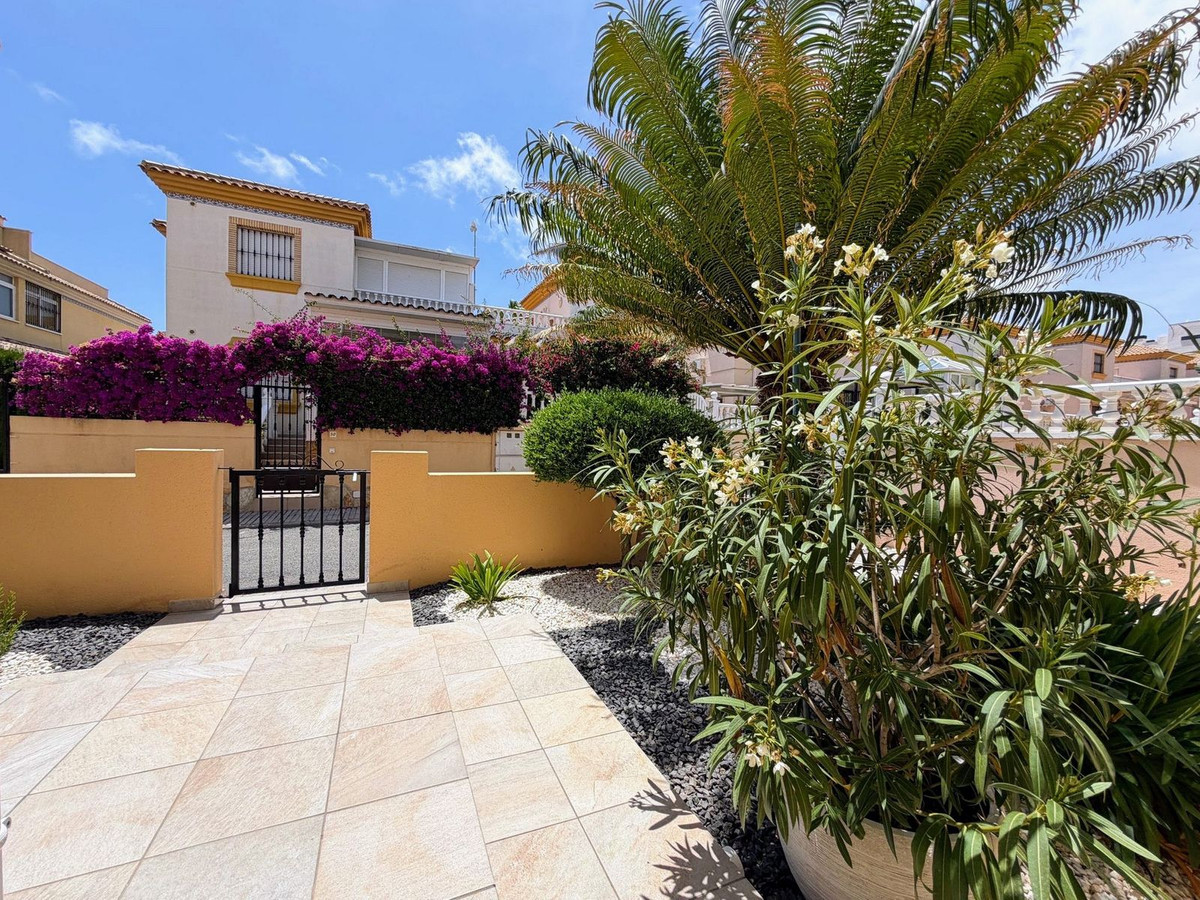 Appartement te koop in Villamartin | 2 slaapkamers H5493904