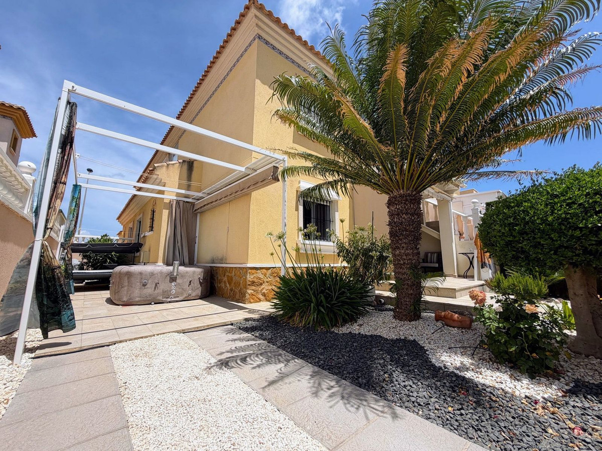 Appartement te koop in Villamartin | 2 slaapkamers H5493904