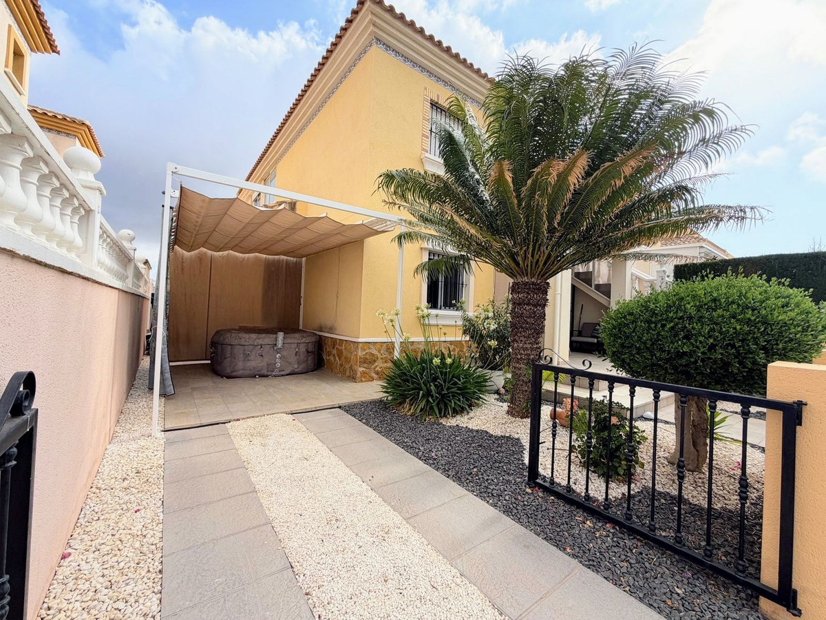 Appartement te koop in Villamartin | 2 slaapkamers H5493904