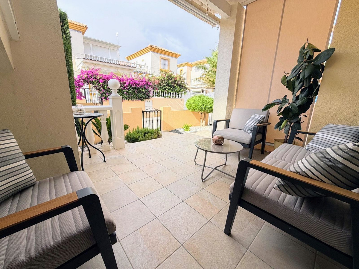 Appartement te koop in Villamartin | 2 slaapkamers H5493904