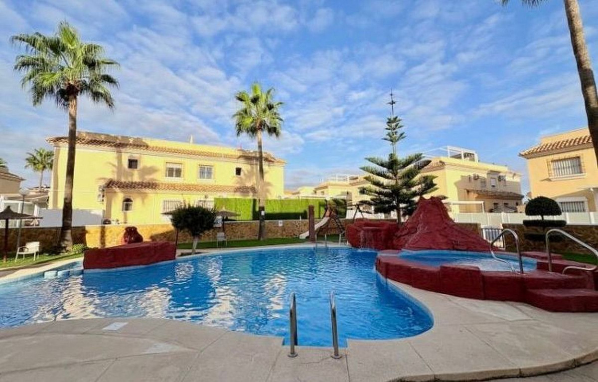 Appartement te koop in Villamartin | 2 slaapkamers H5493904