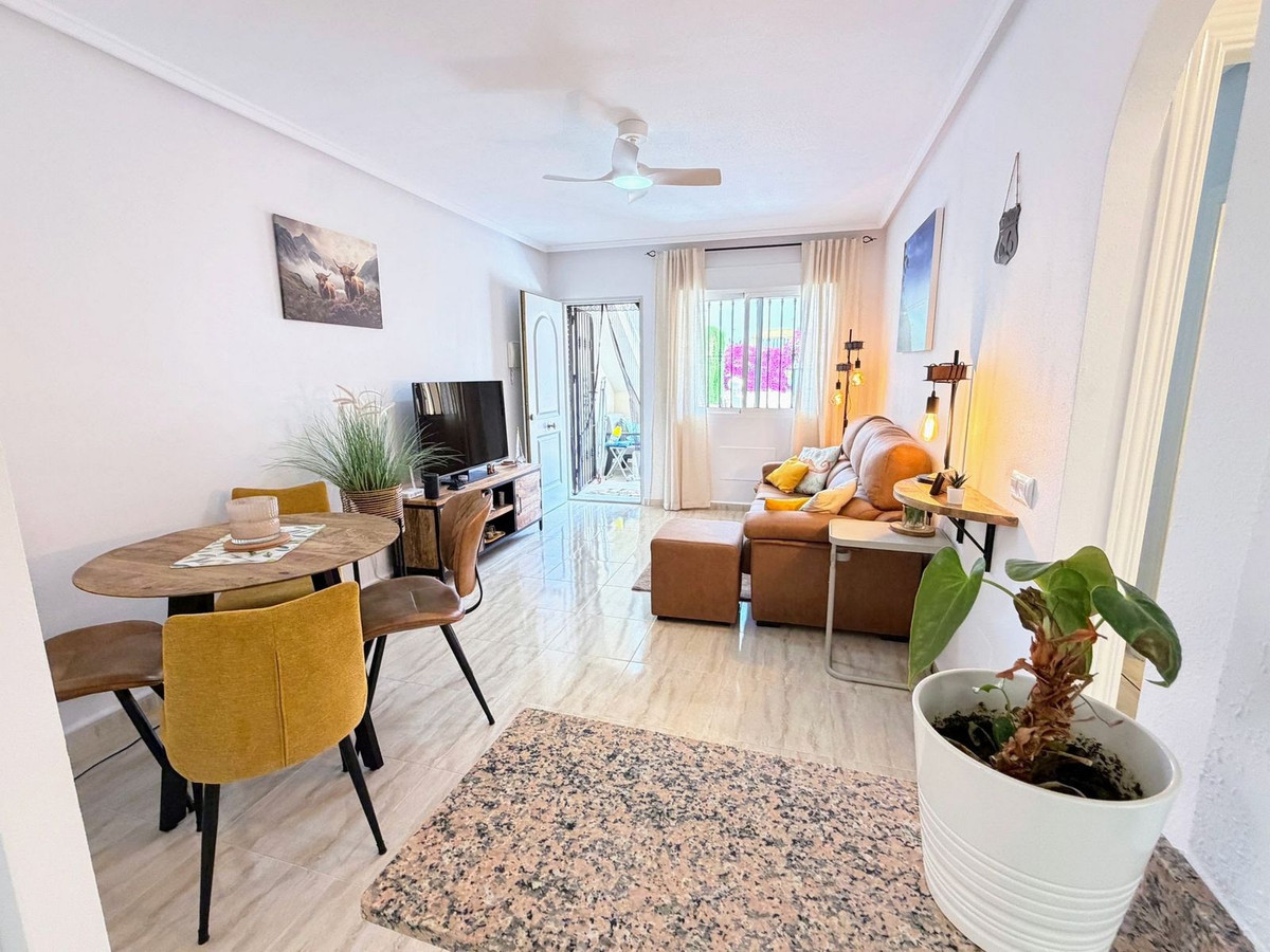 Appartement te koop in Villamartin | 2 slaapkamers H5493904