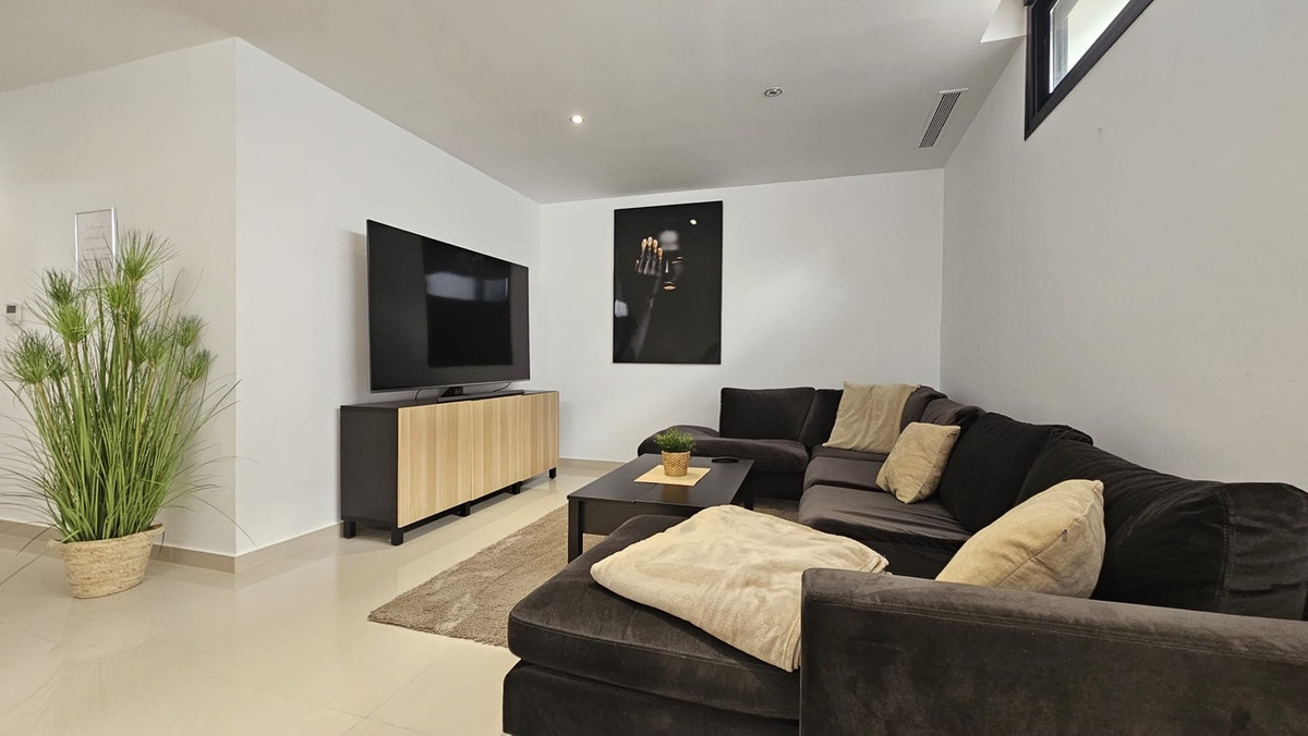 Huis te koop in Villamartin | 6 slaapkamers H5494570