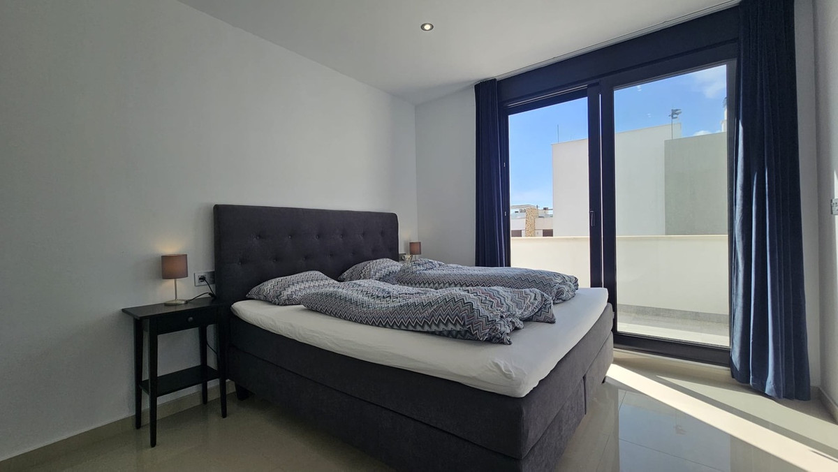 Huis te koop in Villamartin | 6 slaapkamers H5494570
