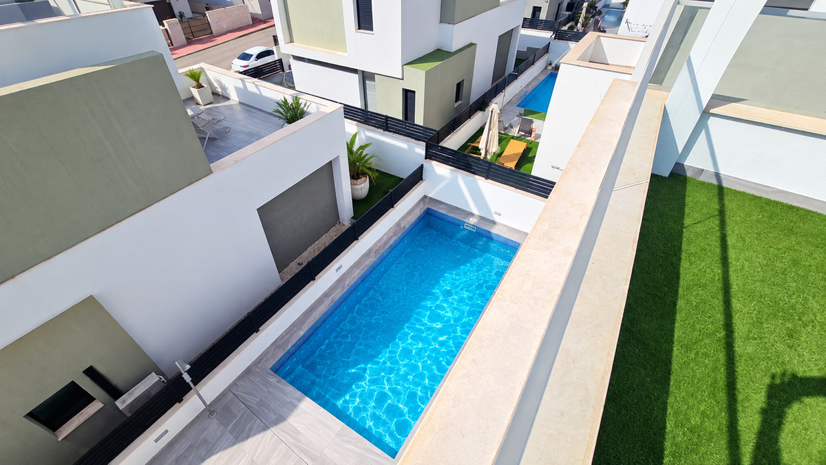Huis te koop in Villamartin | 6 slaapkamers H5494570