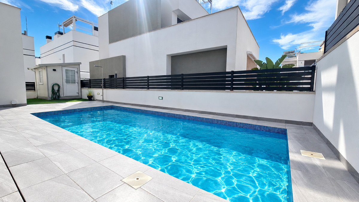 Huis te koop in Villamartin | 6 slaapkamers H5494570