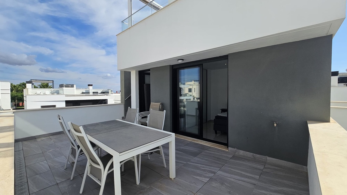 Huis te koop in Villamartin | 6 slaapkamers H5494570