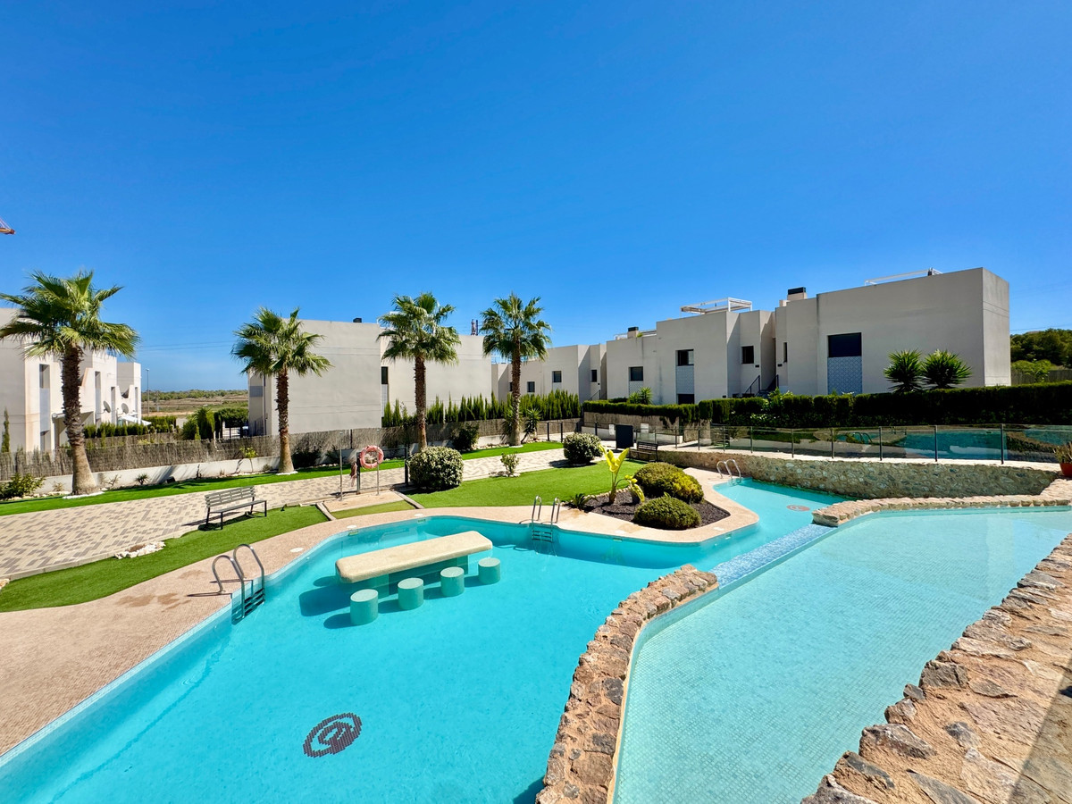 Appartement te koop in Villamartin | 2 slaapkamers H5498641