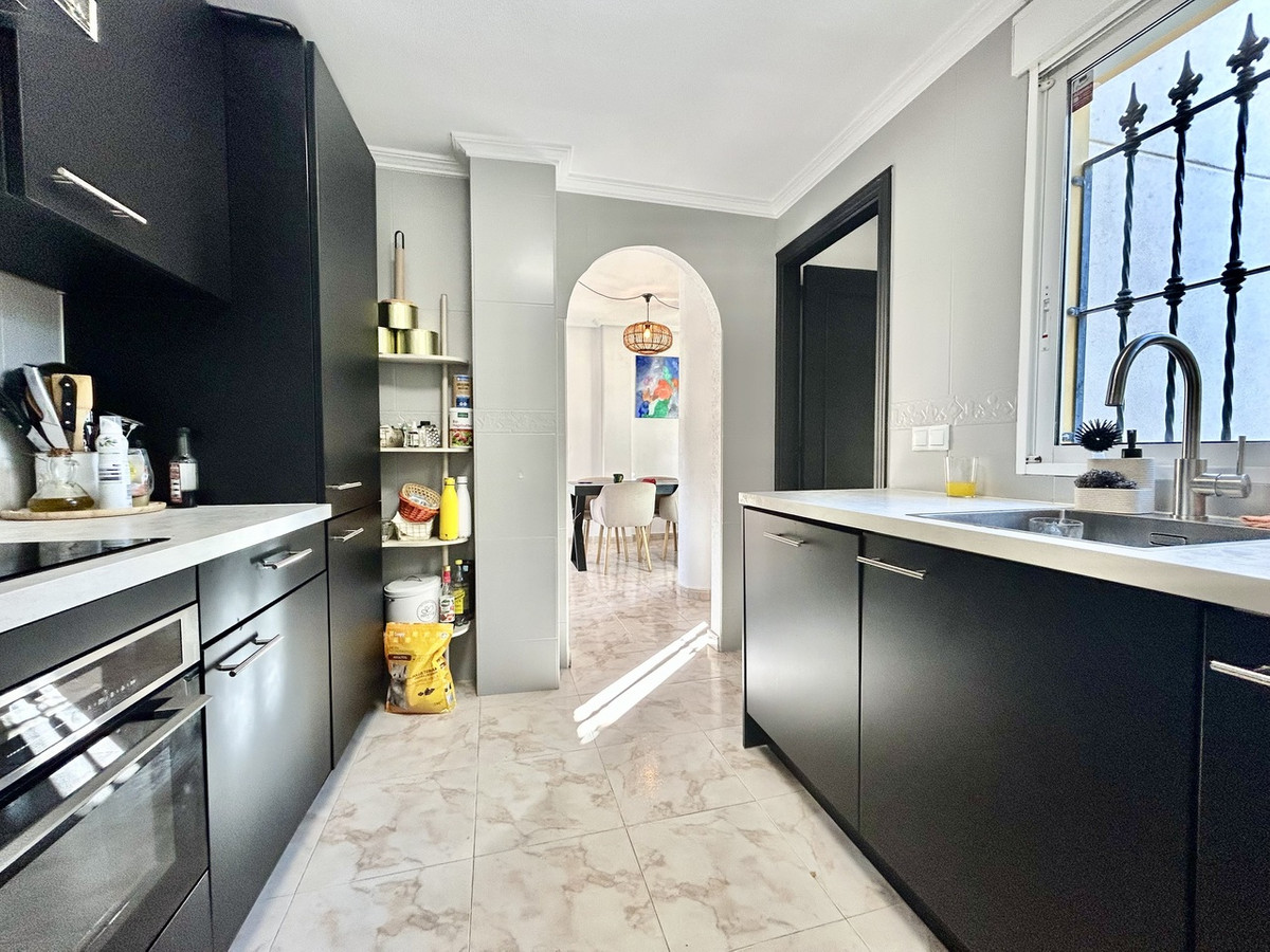 Huis te koop in Villamartin | 4 slaapkamers H5519503