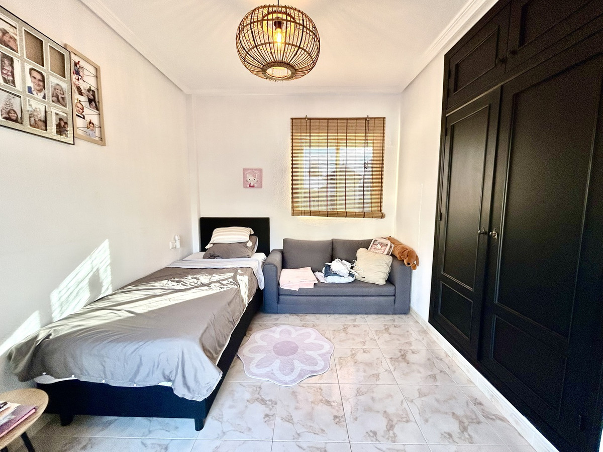 Huis te koop in Villamartin | 4 slaapkamers H5519503