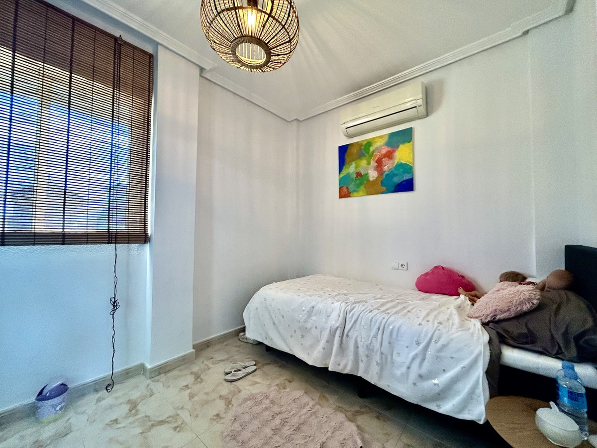 Huis te koop in Villamartin | 4 slaapkamers H5519503