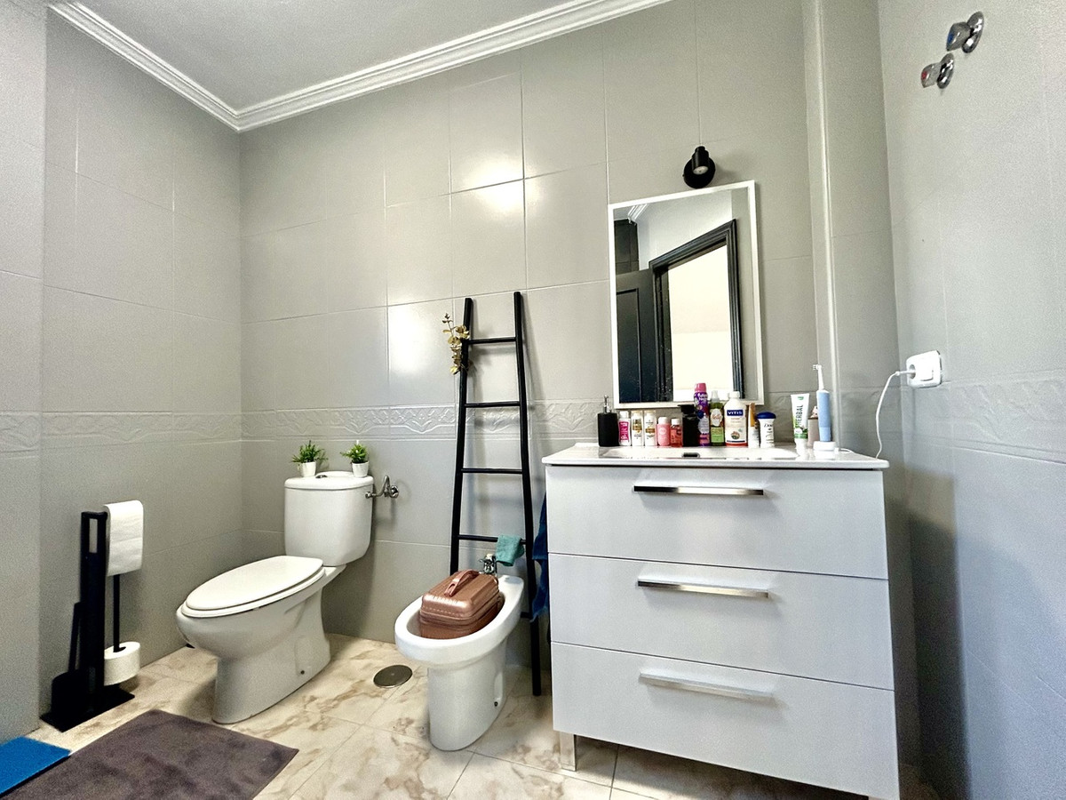 Huis te koop in Villamartin | 4 slaapkamers H5519503