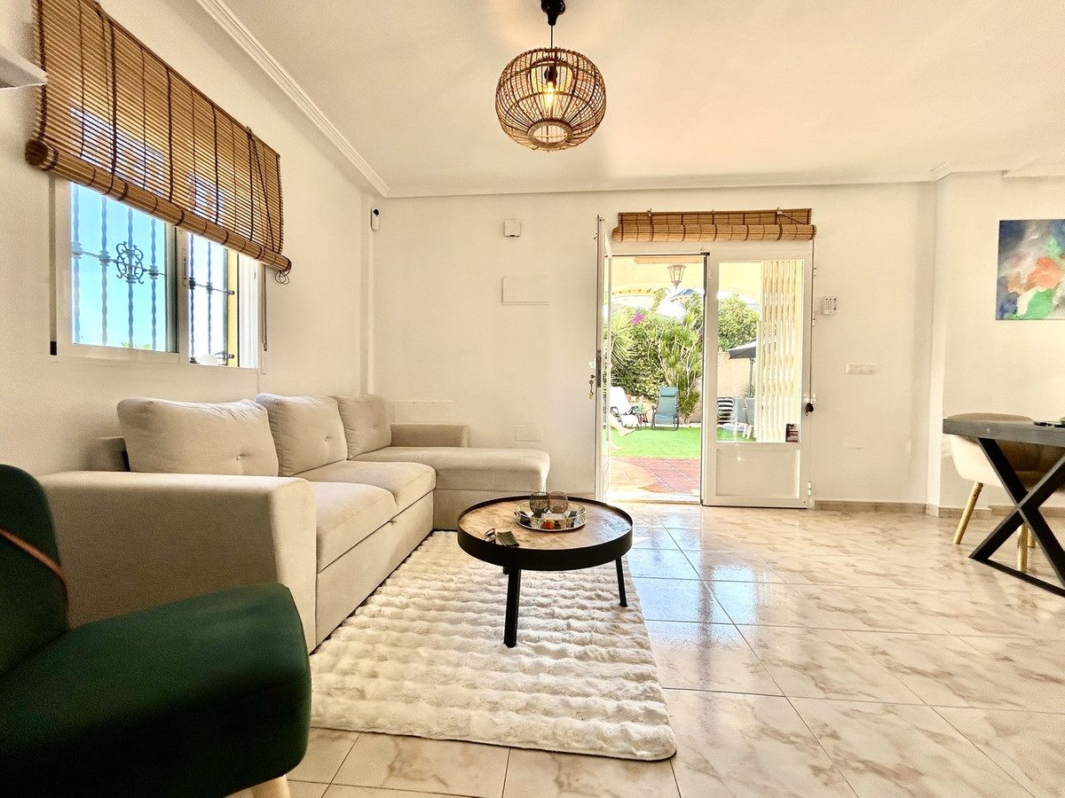 Huis te koop in Villamartin | 4 slaapkamers H5519503