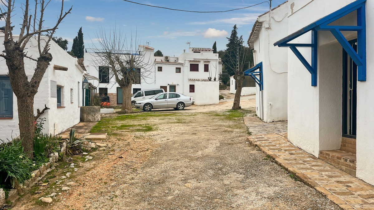 Appartement te koop in Villanueva del Rosario | 9 slaapkamers H5287831