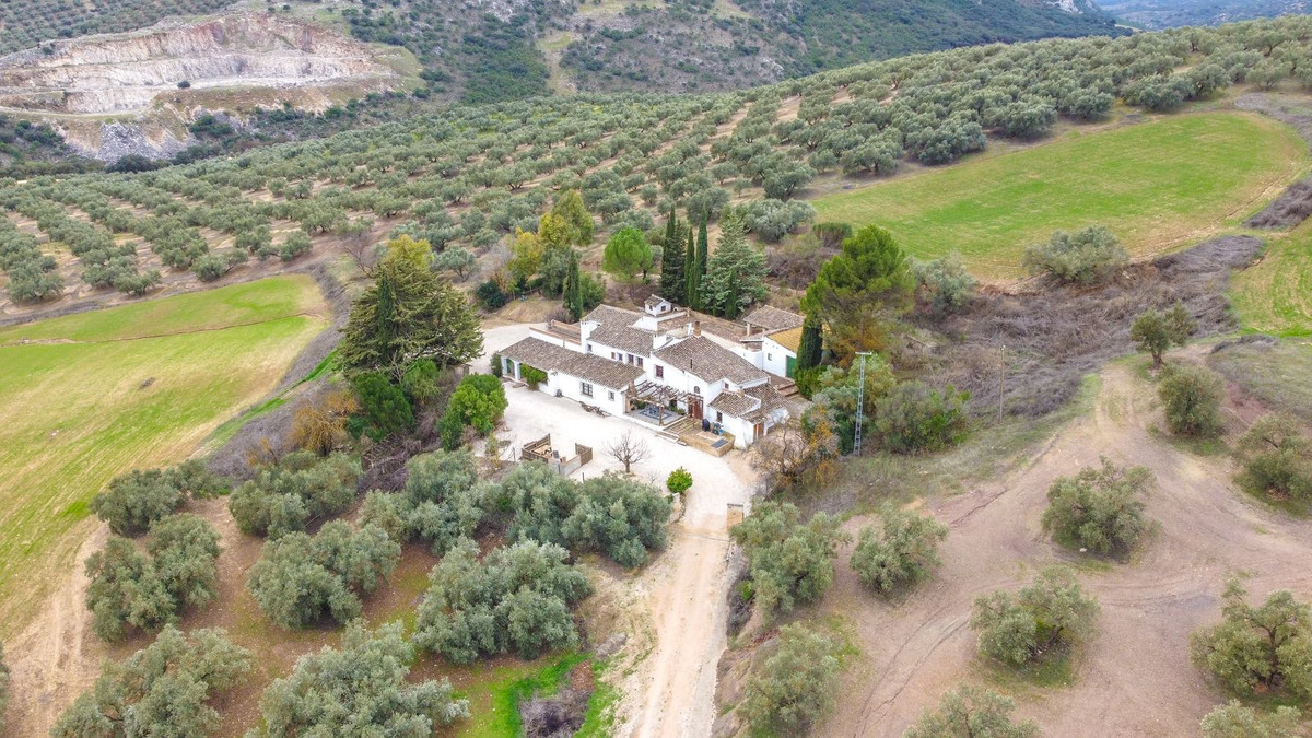 Appartement te koop in Villanueva del Rosario | 9 slaapkamers H5287831