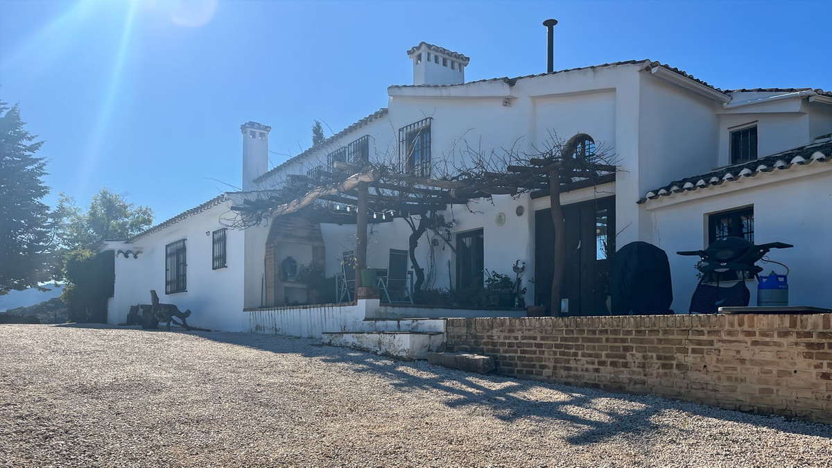 Appartement te koop in Villanueva del Rosario | 9 slaapkamers H5287831