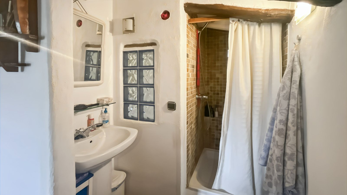 Appartement te koop in Villanueva del Rosario | 9 slaapkamers H5287831