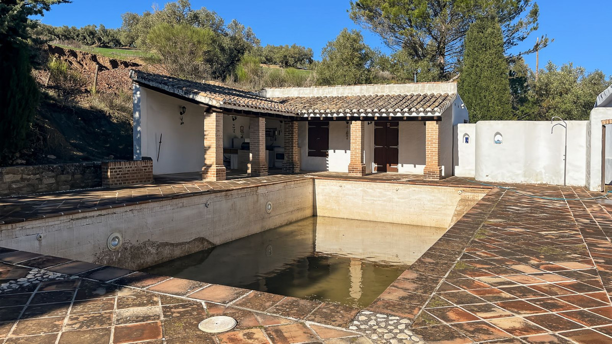 Appartement te koop in Villanueva del Rosario | 9 slaapkamers H5287831