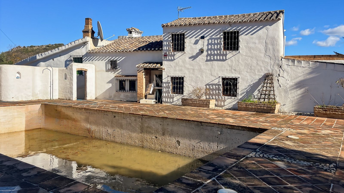 Appartement te koop in Villanueva del Rosario | 9 slaapkamers H5287831