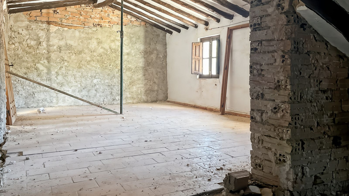 Appartement te koop in Villanueva del Rosario | 9 slaapkamers H5287831