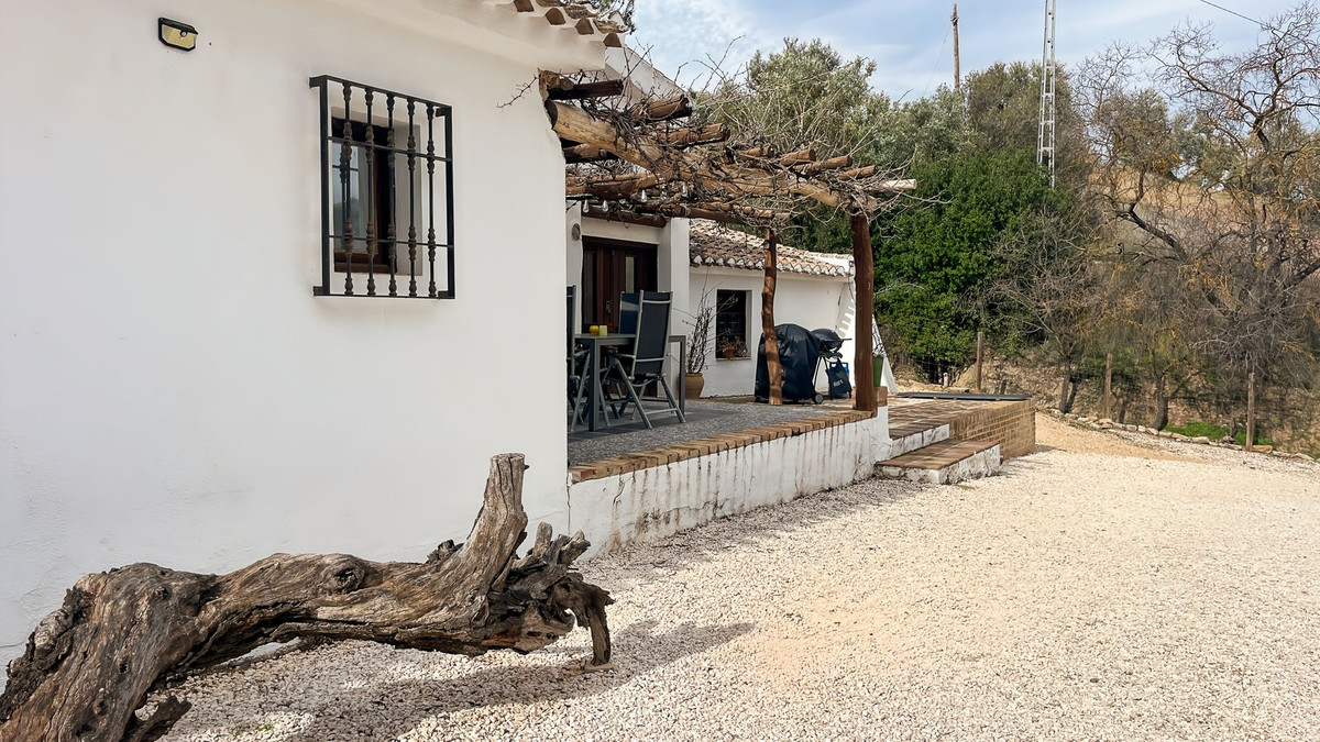 Appartement te koop in Villanueva del Rosario | 9 slaapkamers H5287831